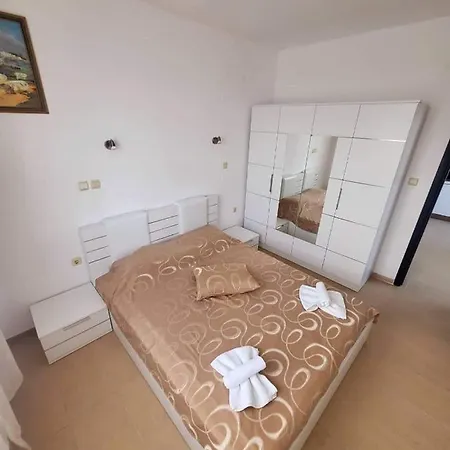 Dilov In Yalta * Золотые Пески