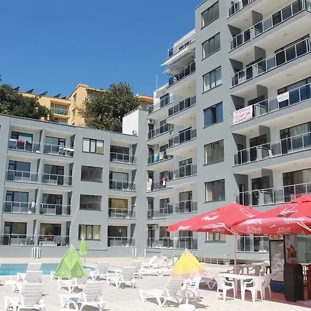 Dilov In Yalta Lägenhet