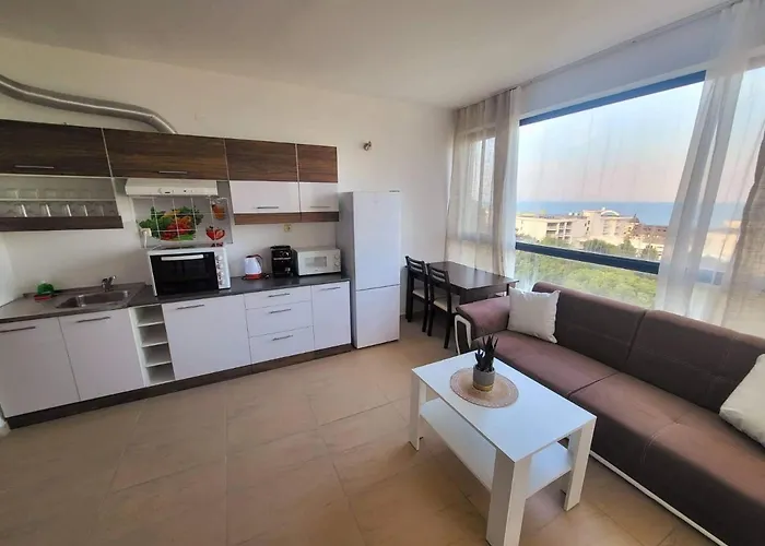 дилов в ялта комплекс *