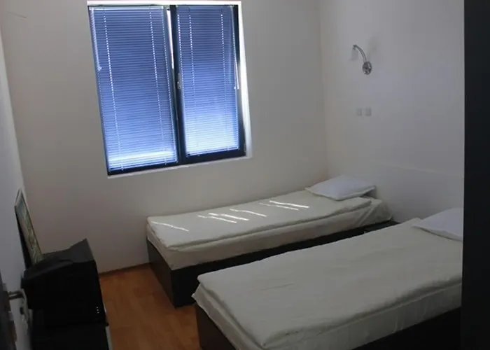 дилов в ялта комплекс