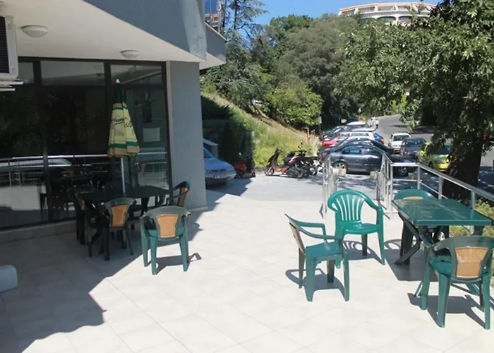 дилов в ялта комплекс *