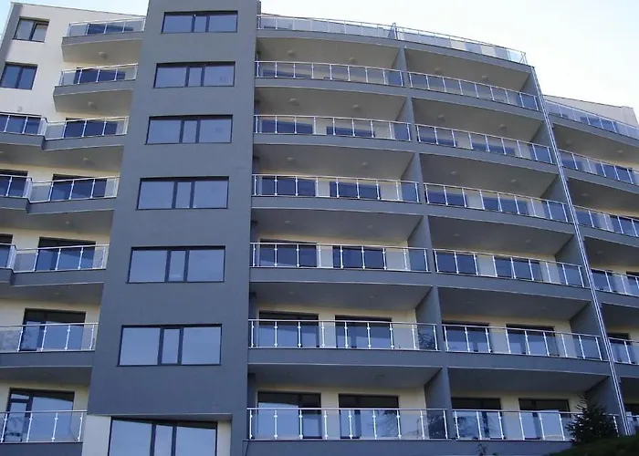 дилов в ялта комплекс Златни пясъци