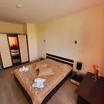 Apartment Dilov In Yalta