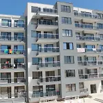 дилов в ялта комплекс Апартамент Златни пясъци