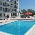 дилов в ялта комплекс *