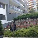 дилов в ялта комплекс Апартамент Златни пясъци