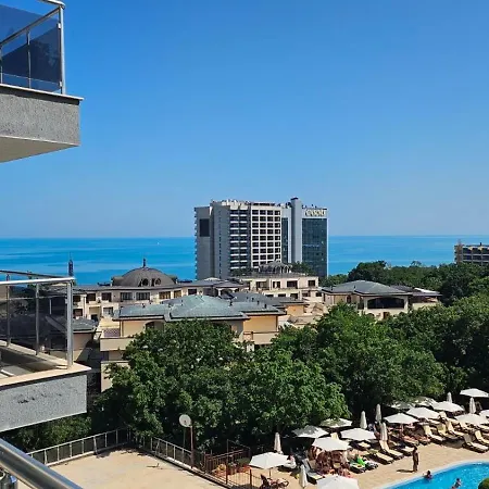 Dilov In Yalta Golden Sands