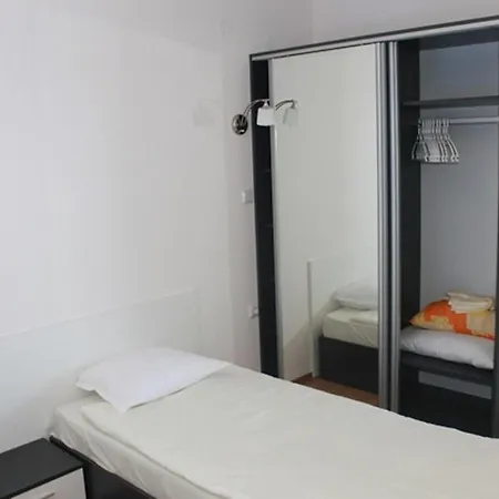 Dilov In Yalta Apartman *