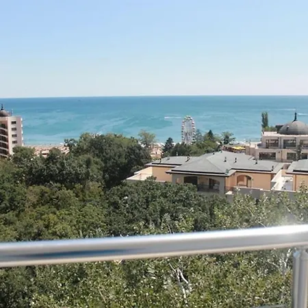 Dilov In Yalta Apartman Aranyhomok