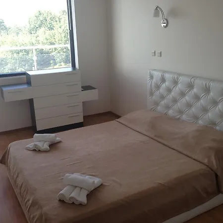 Apartment Dilov In Yalta