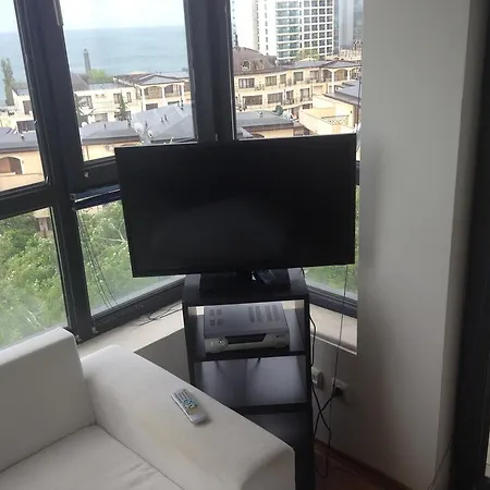 Apartman Dilov In Yalta Aranyhomok