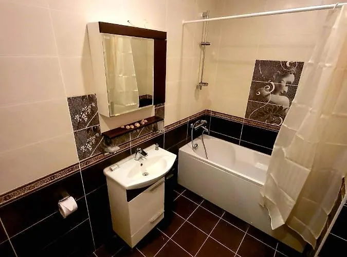 Dilov In Yalta Apartment Golden Sands