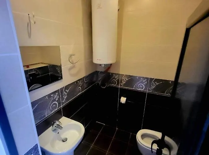 Dilov In Yalta Apartment Golden Sands