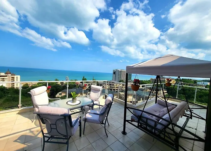 Apartment Dilov In Yalta